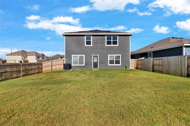 9900 Fighting Falcon Way, Fort Worth, TX 76131