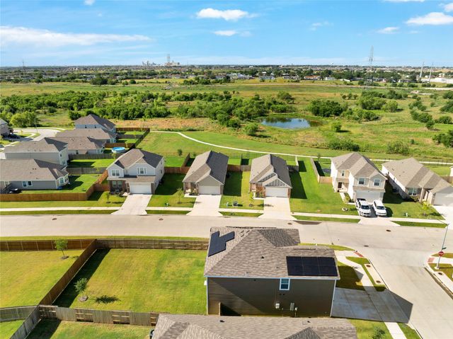 9900 Fighting Falcon Way, Fort Worth, TX 76131