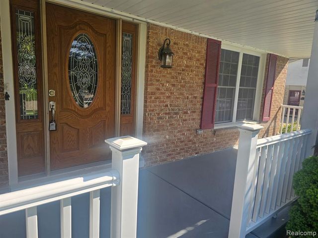 1614 Caliper Drive, Troy, MI 48084