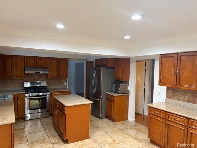 1614 Caliper Drive, Troy, MI 48084