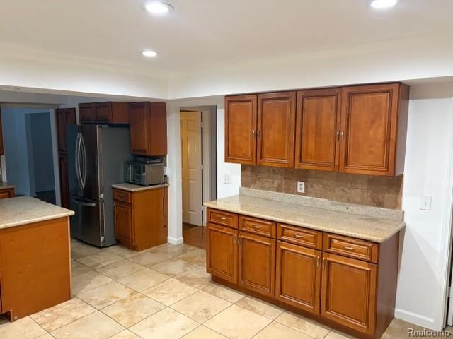 1614 Caliper Drive, Troy, MI 48084