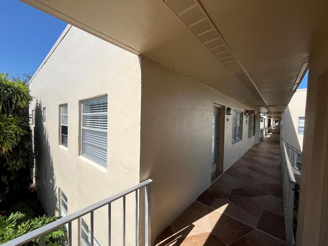 897 Flanders S 897, Delray Beach, FL 33484