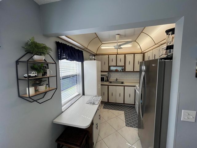 897 Flanders S 897, Delray Beach, FL 33484
