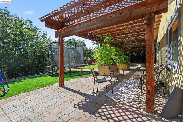 4161 S Royal Links Cir, Antioch, CA 94509