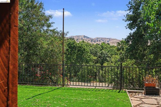 4161 S Royal Links Cir, Antioch, CA 94509