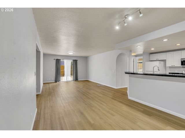 9125 Se VELMA Ct, Happy Valley, OR 97086