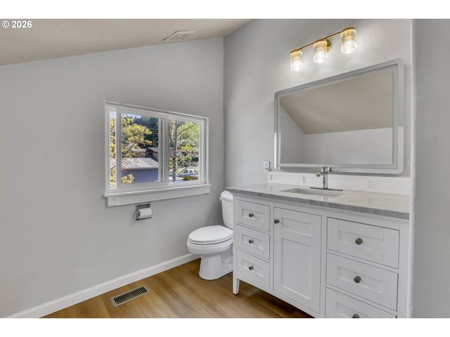 9125 Se VELMA Ct, Happy Valley, OR 97086