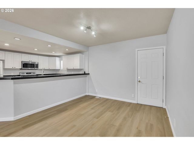 9125 Se VELMA Ct, Happy Valley, OR 97086