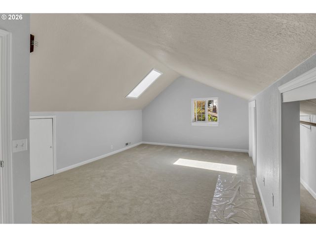 9125 Se VELMA Ct, Happy Valley, OR 97086