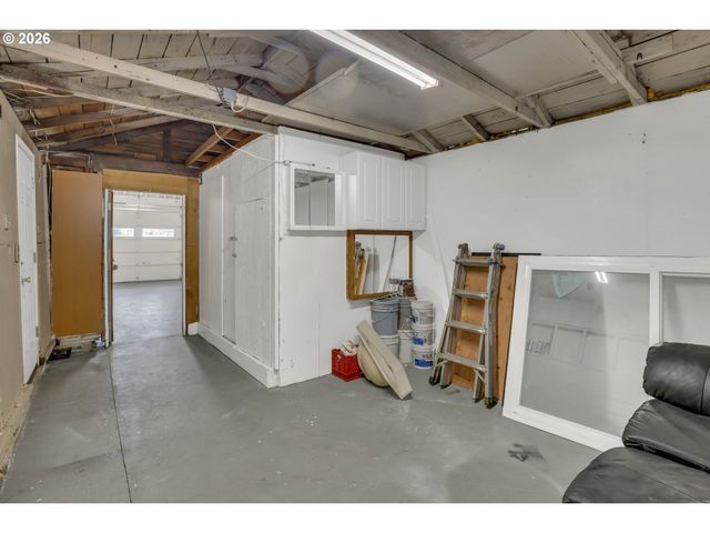 9125 Se VELMA Ct, Happy Valley, OR 97086