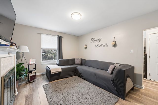 405 E 11th Ave, Homestead, PA 15120