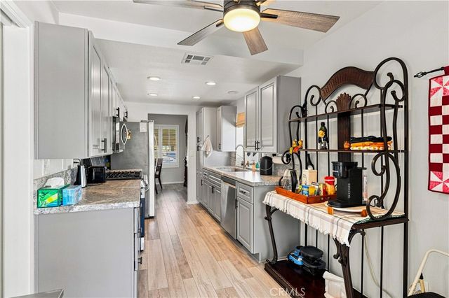 720 Via Casitas, Hemet, CA 92545