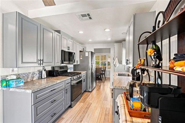 720 Via Casitas, Hemet, CA 92545