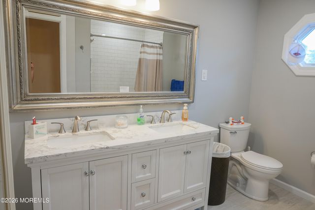 20 Bayberry Drive, Holmdel, NJ 07733