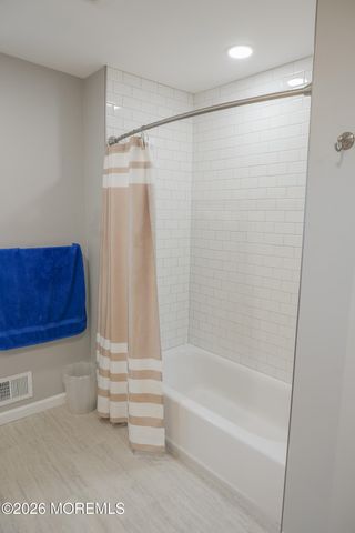 20 Bayberry Drive, Holmdel, NJ 07733