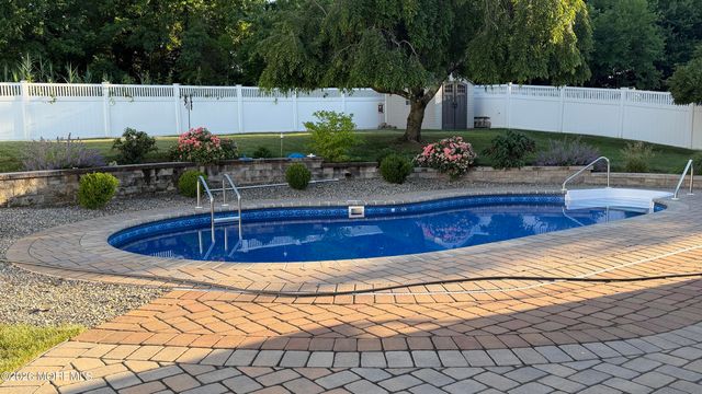 20 Bayberry Drive, Holmdel, NJ 07733