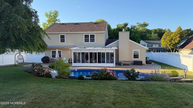 20 Bayberry Drive, Holmdel, NJ 07733