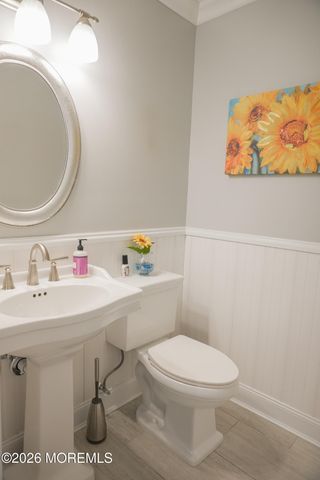20 Bayberry Drive, Holmdel, NJ 07733