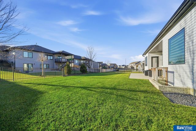 6801 Monarch Drive, Lincoln, NE 68516