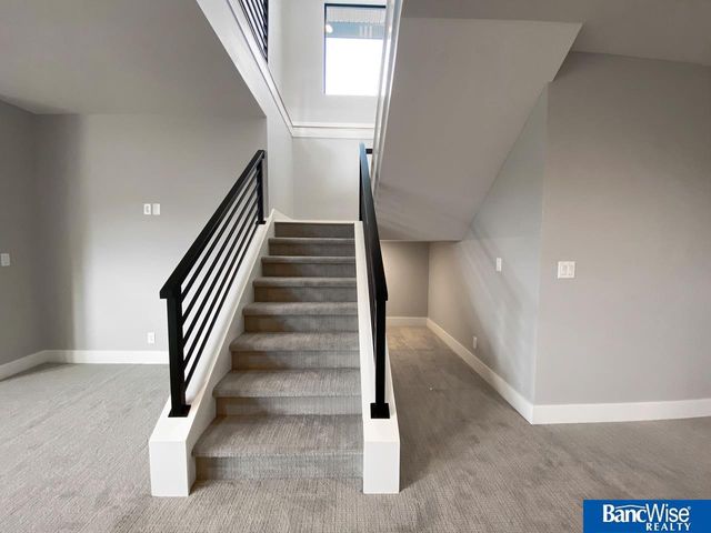 6801 Monarch Drive, Lincoln, NE 68516