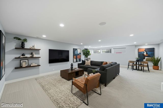 6801 Monarch Drive, Lincoln, NE 68516