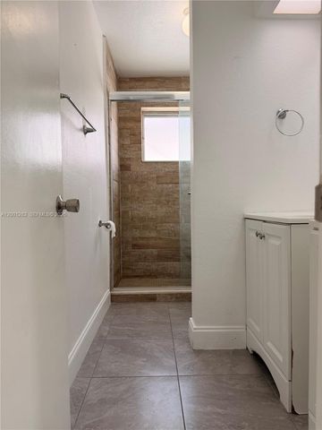 6613 Evergreen Dr A, Miramar, FL 33023