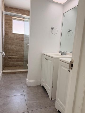 6613 Evergreen Dr A, Miramar, FL 33023