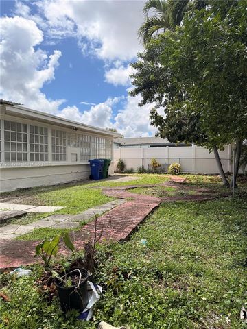 6613 Evergreen Dr A, Miramar, FL 33023