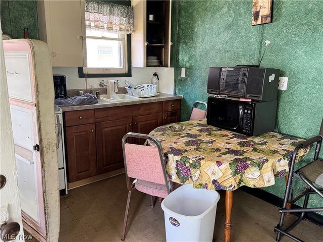 4970 & 4966 Presidential Avenue, Geneva On The Lake, OH 44041