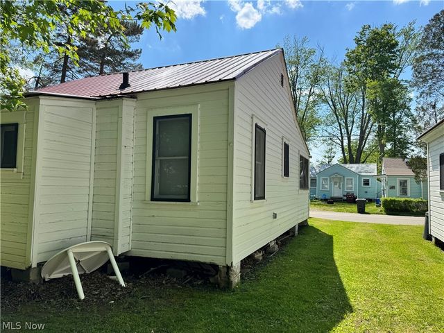 4970 & 4966 Presidential Avenue, Geneva On The Lake, OH 44041