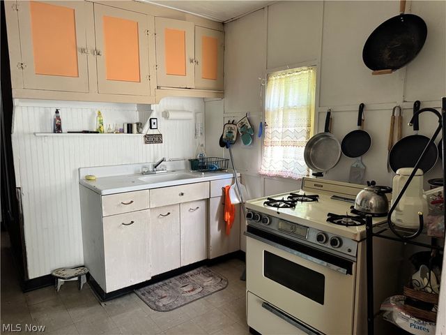 4970 & 4966 Presidential Avenue, Geneva On The Lake, OH 44041