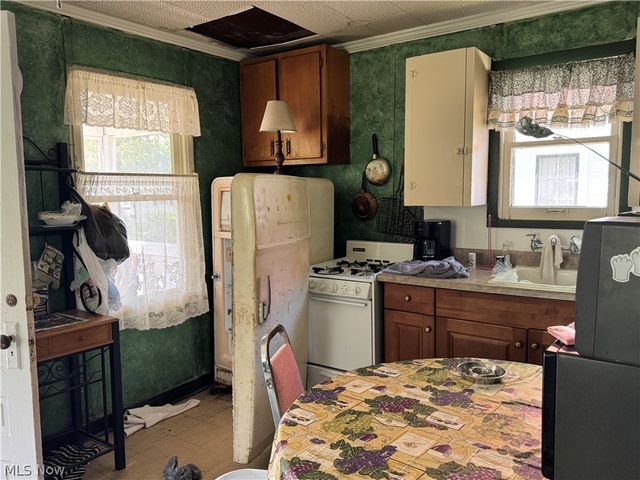 4970 & 4966 Presidential Avenue, Geneva On The Lake, OH 44041