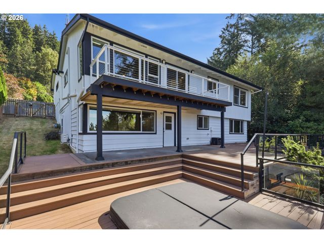 4935 Sw 19TH Dr, Portland, OR 97239