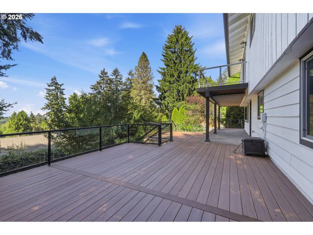 4935 Sw 19TH Dr, Portland, OR 97239