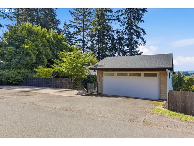 4935 Sw 19TH Dr, Portland, OR 97239