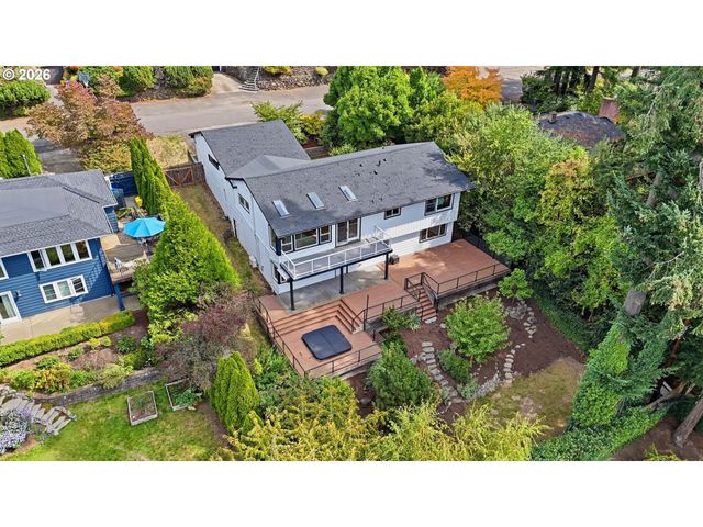 4935 Sw 19TH Dr, Portland, OR 97239
