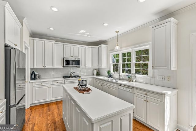 1128 Promontory Drive, Marietta, GA 30062