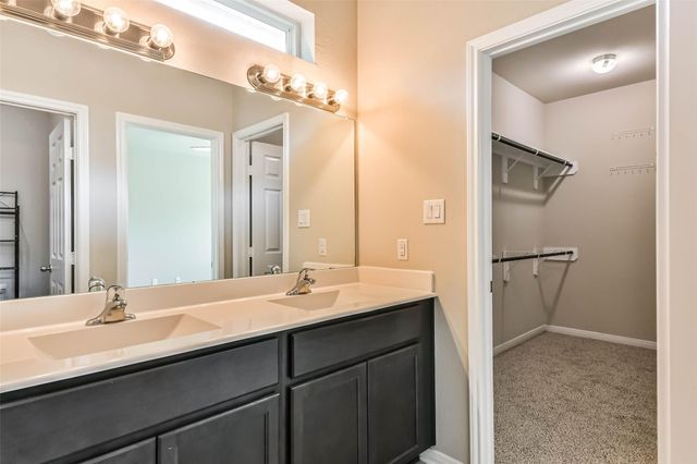 513 N 6th Street, La Porte, TX 77571