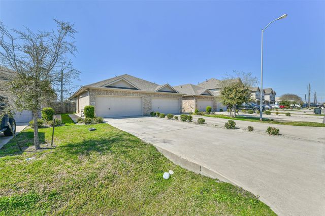 513 N 6th Street, La Porte, TX 77571