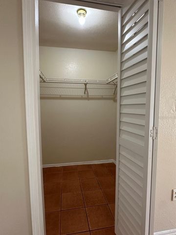 3613 E CHELSEA STREET, Tampa, FL 33610