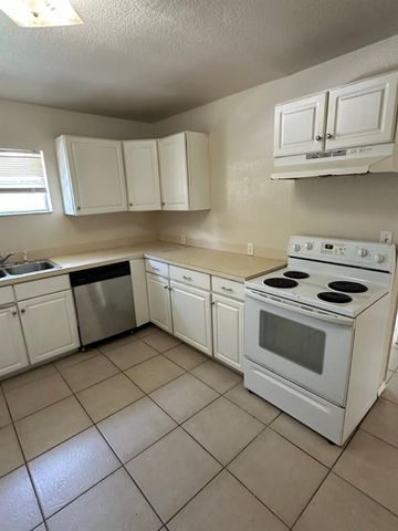 3613 E CHELSEA STREET, Tampa, FL 33610