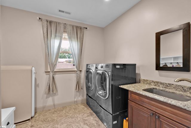 983 Foster Road, Inman, SC 29349