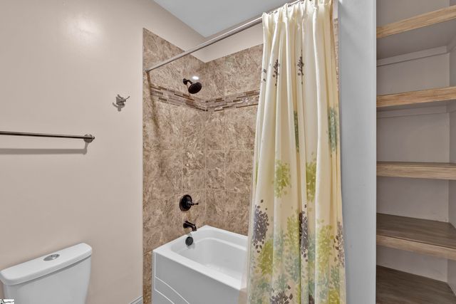 983 Foster Road, Inman, SC 29349