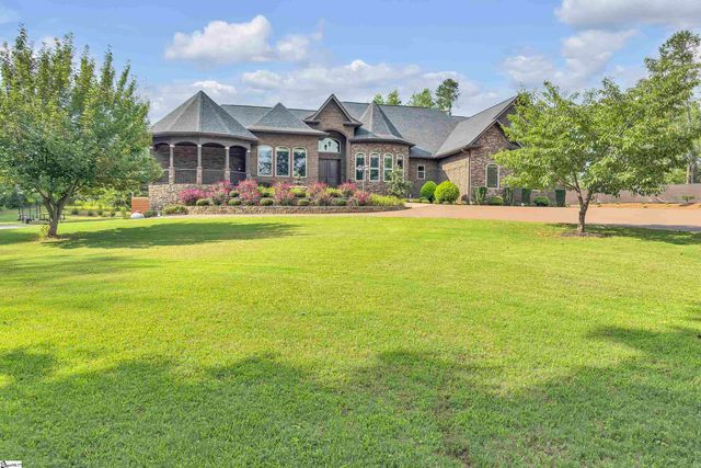 983 Foster Road, Inman, SC 29349