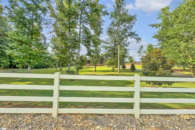983 Foster Road, Inman, SC 29349