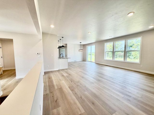 W6842 MCALLISTER CIRCLE, Greenville, WI 54942