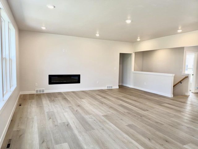 W6842 MCALLISTER CIRCLE, Greenville, WI 54942