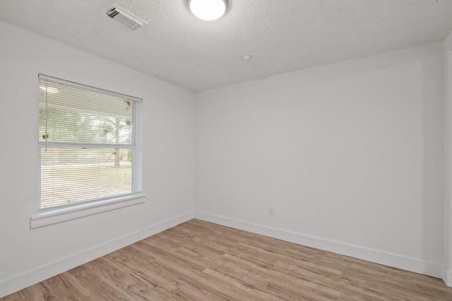 2217 Meadow Lane, La Marque, TX 77568