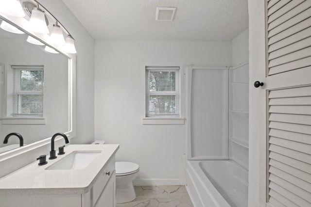 2217 Meadow Lane, La Marque, TX 77568