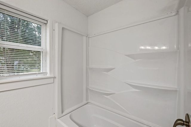 2217 Meadow Lane, La Marque, TX 77568